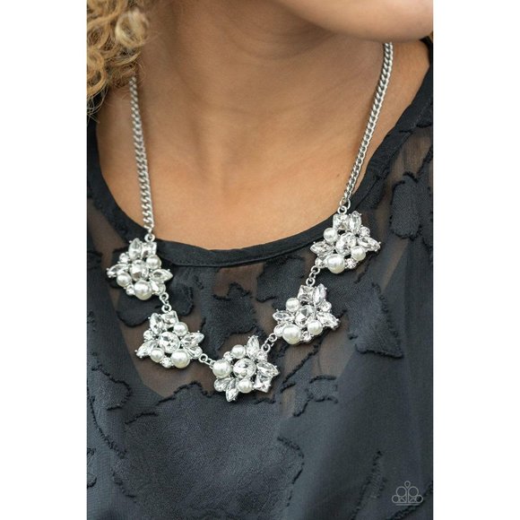HEIRESS of Them All - White Necklace Earring Set - Picture 2 of 4
